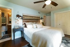 49sme5bedroomwbathDSC03450